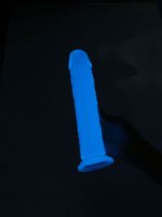Glow-in-the-Dark Periwinkle Peen Dildo 8.5 - Image 3